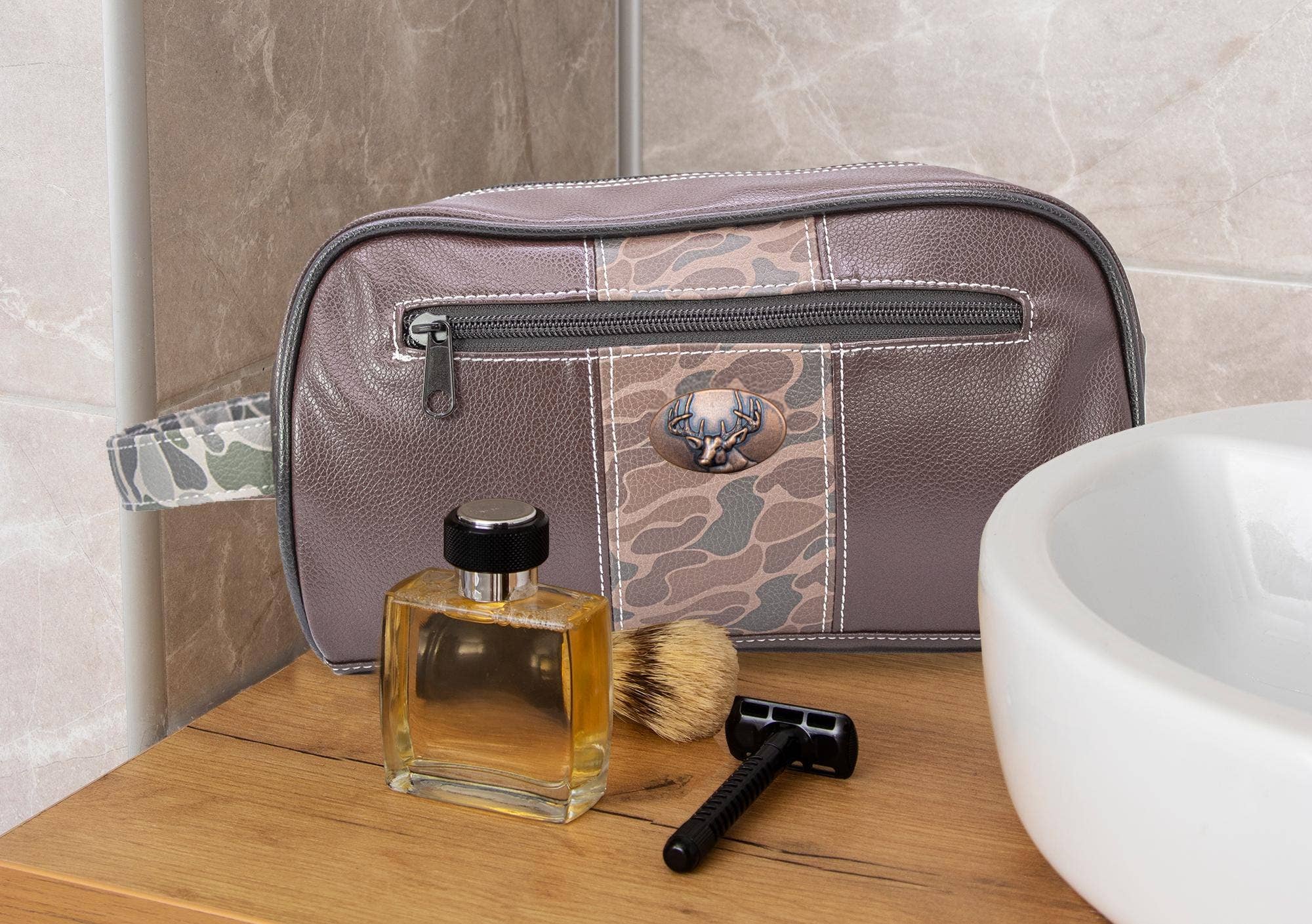 Buck Brown Pebble Old School Camo Men's Toiletry Dopp Bag.