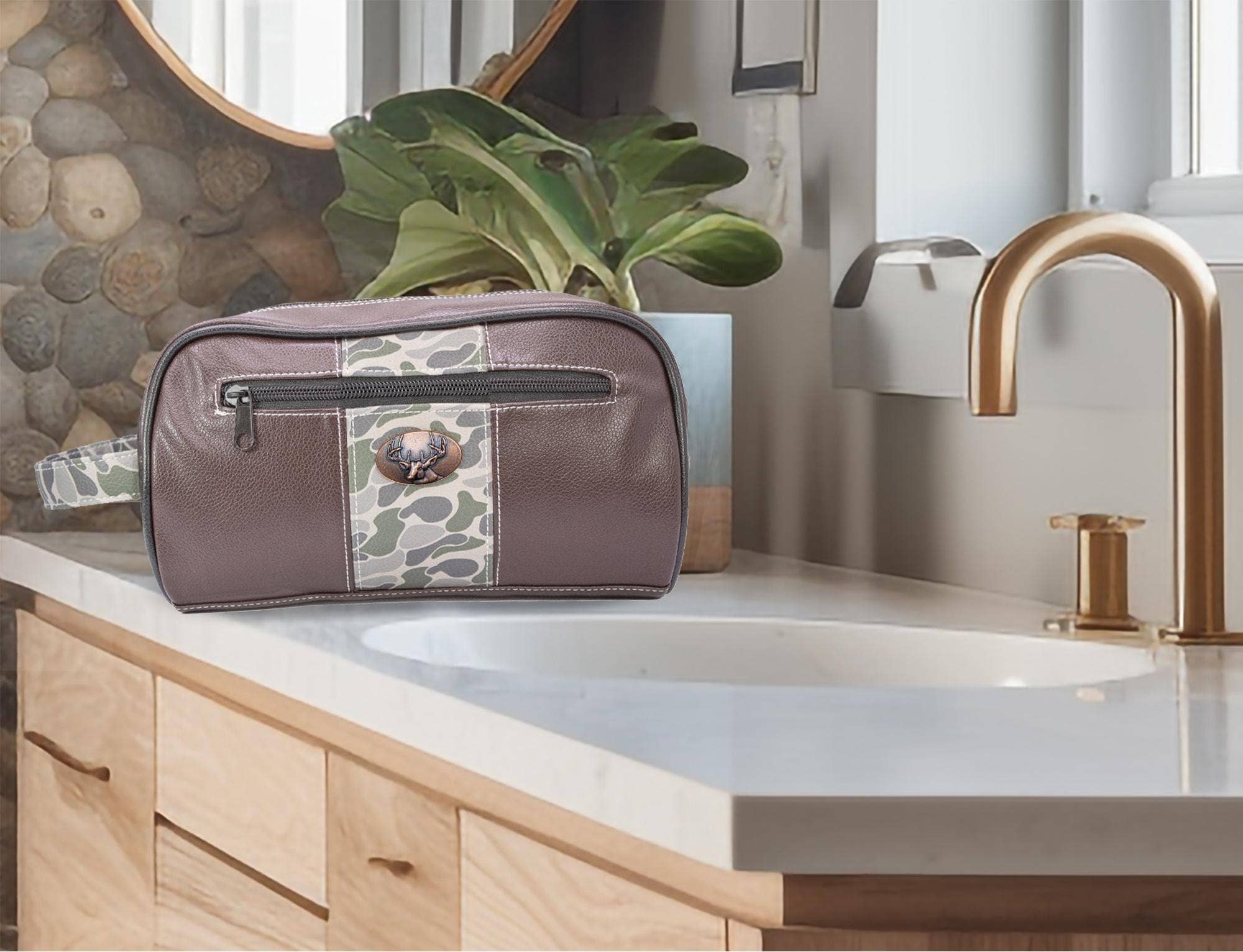 Buck Brown Pebble Old School Camo Men's Toiletry Dopp Bag.